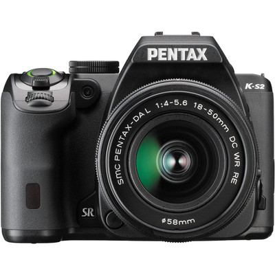 Image of Pentax K-S2 + 18-50mm WR - zwart