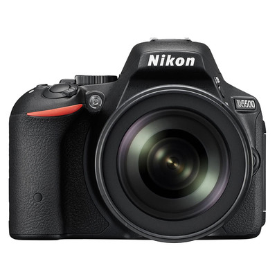 Image of Nikon D5500 + 18-105mm VR